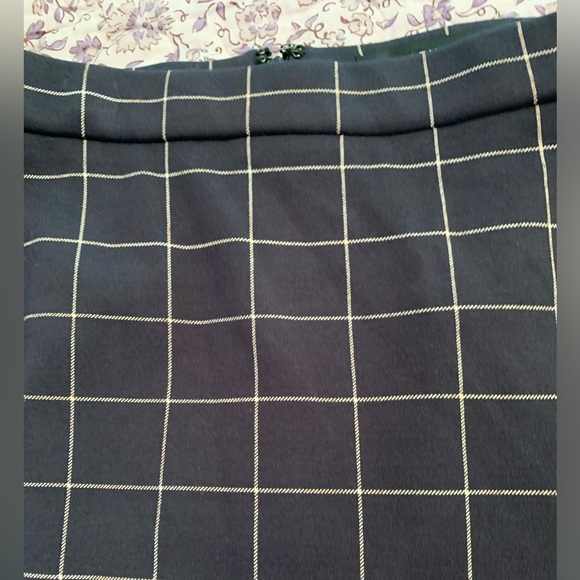 ♥️Ann Taylor Plaid Skirt blue cream plaid size 0 - Picture 2 of 7